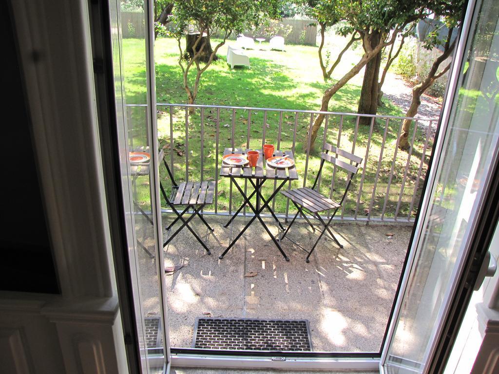 One-Bedroom Apartment Ground Floor Garden View